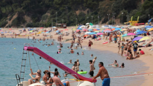 En un verano de sequía, la costa española trata de hacer su turismo sostenible