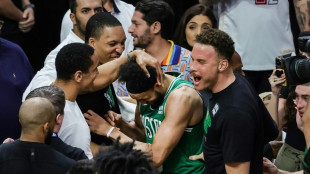 Buzzerbeater: Boston erzwingt Spiel sieben