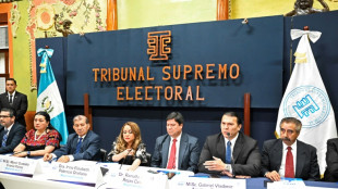 Guatemala court clears way for runoff presidential vote 