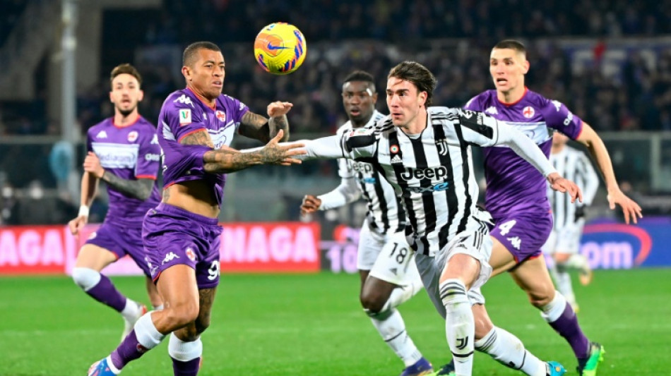 Juve seize late control of cup semi on Vlahovic's return to Fiorentina