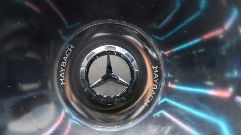 Top-end models drive Mercedes profit growth