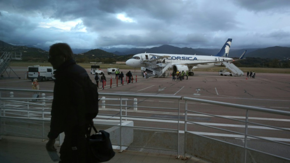 Les ports et aéroports de Corse bloqués par un mouvement social spontané