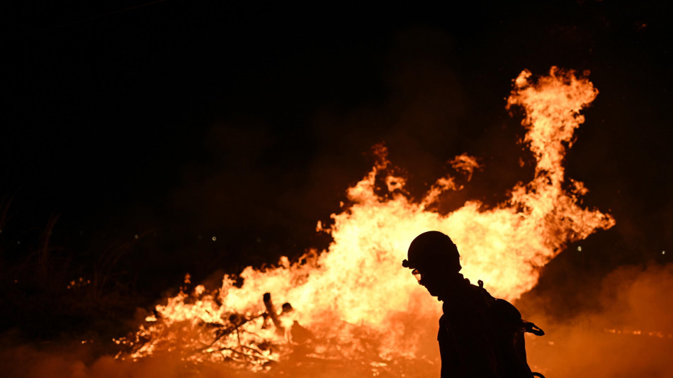 Incendio nel Parco nazionale di Brasilia, Lula sorvola l'area