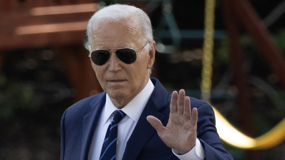 La campagna di Biden insiste, 'il presidente è in corsa'