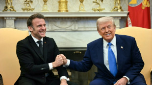 Macron e Trump prometem trabalhar juntos pela paz na Ucrânia