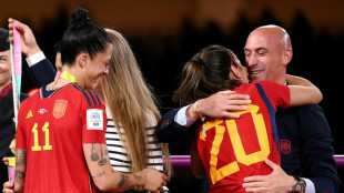 El exjefe del fútbol español se sienta en el banquillo por el beso forzado a Jenni Hermoso