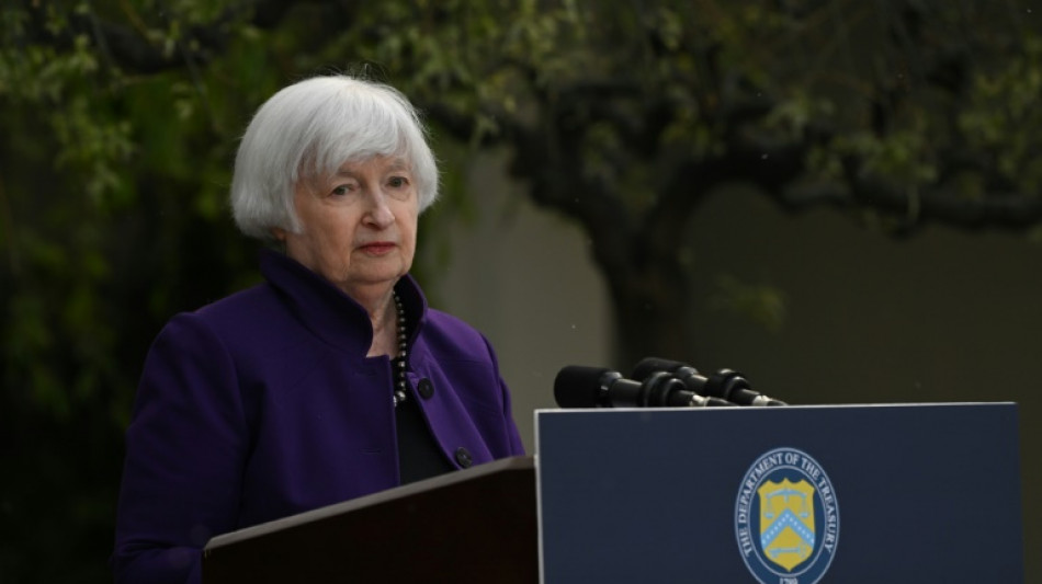 EEUU "no aceptará" la llegada de productos chinos vendidos á perdida, advierte Yellen