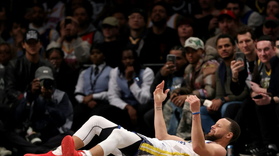 Beckenprellung: Curry fehlt den Warriors nur kurz