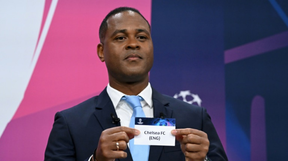 Patrick Kluivert não é mais técnico do clube turco Adana Demirspor