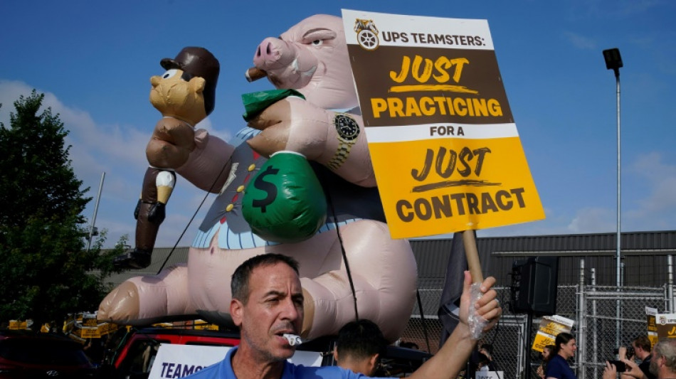 Teamsters hold 'practice pickets' for possible UPS strike