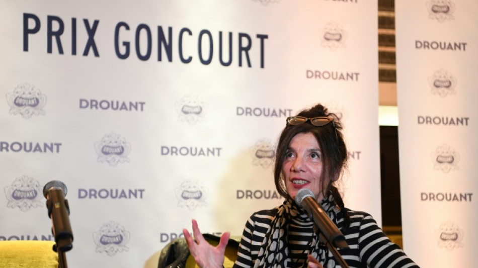 Brigitte Giraud, écrire pour "conjurer le sort" 