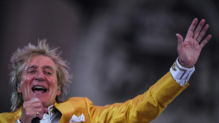 Rod Stewart banks $100 million for song catalog: report