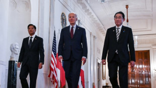 Biden promet de défendre les Philippines en cas d'"attaque" en mer de Chine méridionale