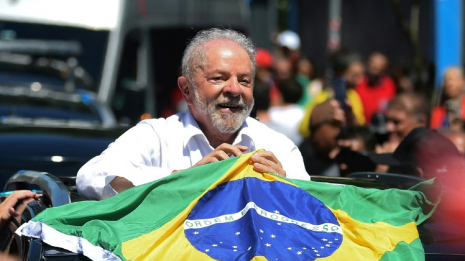 Come-back historique pour Lula, élu pour un 3e mandat au Brésil