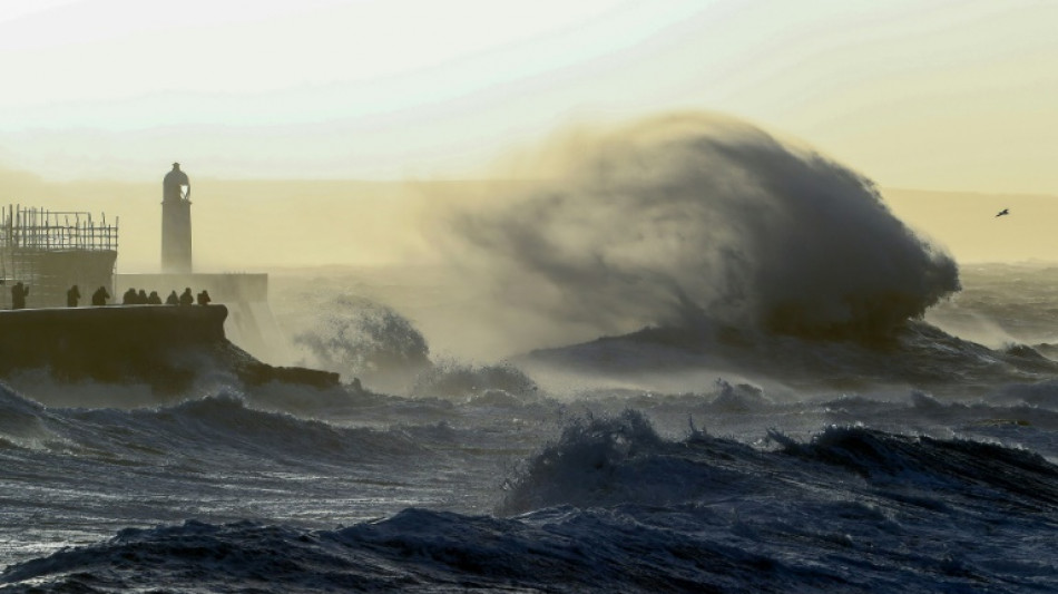 Extienden a Londres la alerta máxima en Reino Unido por tormenta Eunice