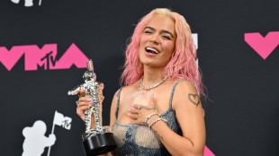 Shakira, Karol G y Camilo lideran las nominaciones para los Grammy Latinos en Sevilla