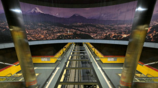 Quito inaugura seu metrô, o primeiro do Equador