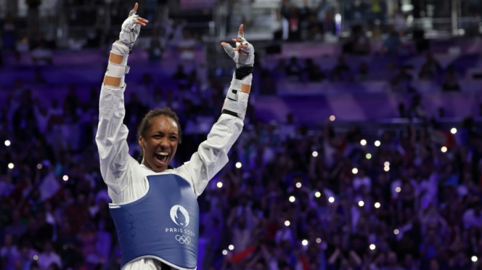 Althéa Laurin en or, premier titre olympique pour le taekwondo français