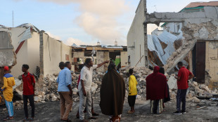 Saliti a 9 i morti in attentato in un caffè di Mogadiscio