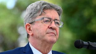 Législatives: au 2e tour, LFI demandera à ses électeurs de ne pas voter RN, assure Mélenchon