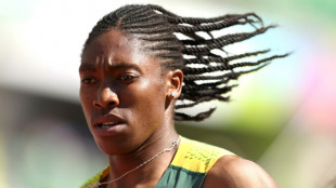 'Não vou me envergonhar por ser diferente', diz atleta sul-africana Caster Semenya