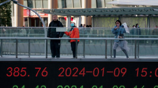 Borsa: Shanghai chiude a -0,42%, Shenzhen a -1,88%