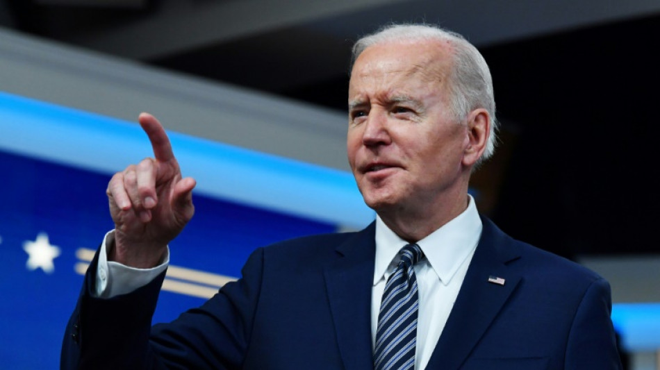 Biden libera stocks de crudo para abatir su precio en EEUU