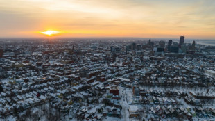 EEUU se recupera de la tormenta de nieve pero siguen los problemas para viajar