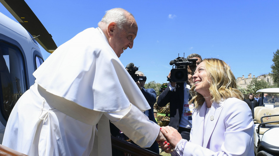 Meloni al Papa, le sue parole sono d'ispirazione per tutti