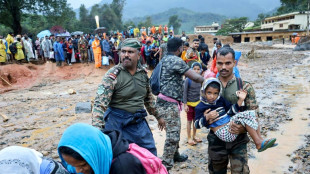 Schon 126 Tote nach Erdrutschen in Indien - Regen erschwert Rettungseinsatz