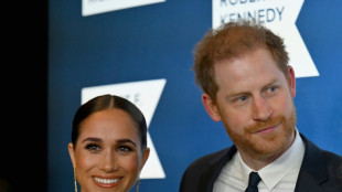 Príncipe Harry e Meghan sofrem perseguição de carro 'quase catastrófica' em Nova York