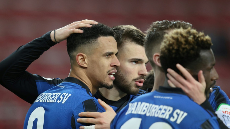 HSV siegt dank Glatzel - Paderborn Spitzenreiter