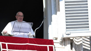 El papa Francisco, todavía con gripe, cancela sus audiencias del lunes