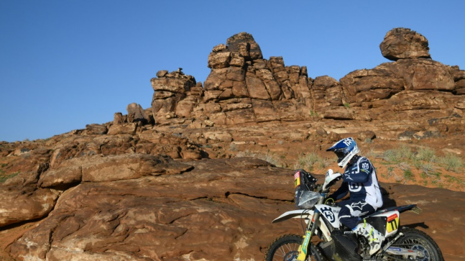 El argentino Luciano Benavides gana la sexta etapa del Dakar en motos