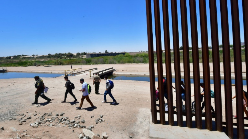 En Arizona, pour de nombreux migrants, l'espoir passe par une brèche dans le mur