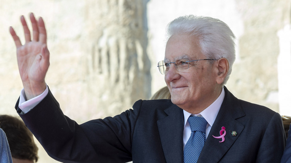 Mattarella, l'individualismo può diventare una prigione