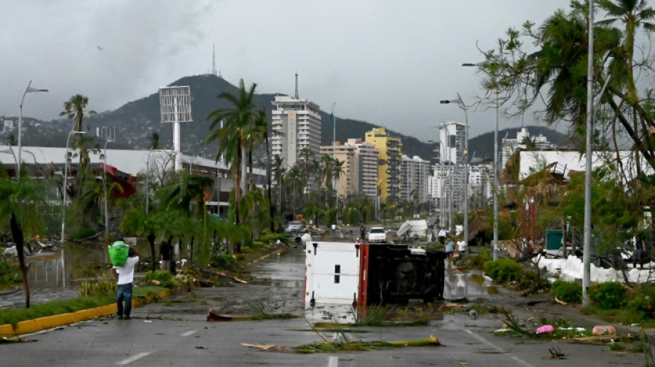 Le Mexique mobilisé pour secourir Acapulco dévastée par l'ouragan Otis