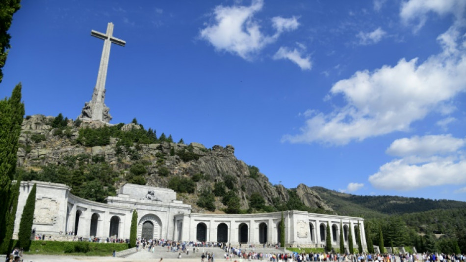 Blessing at former Franco gravesite sparks Spanish army probe