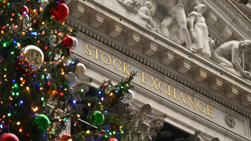 Asian stocks track US gains in 'Santa Claus rally'