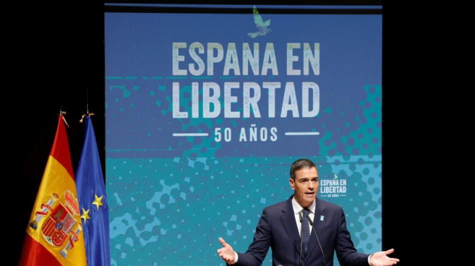 Pedro Sánchez pide rebelarse contra "la tecnocasta" que controla las redes sociales