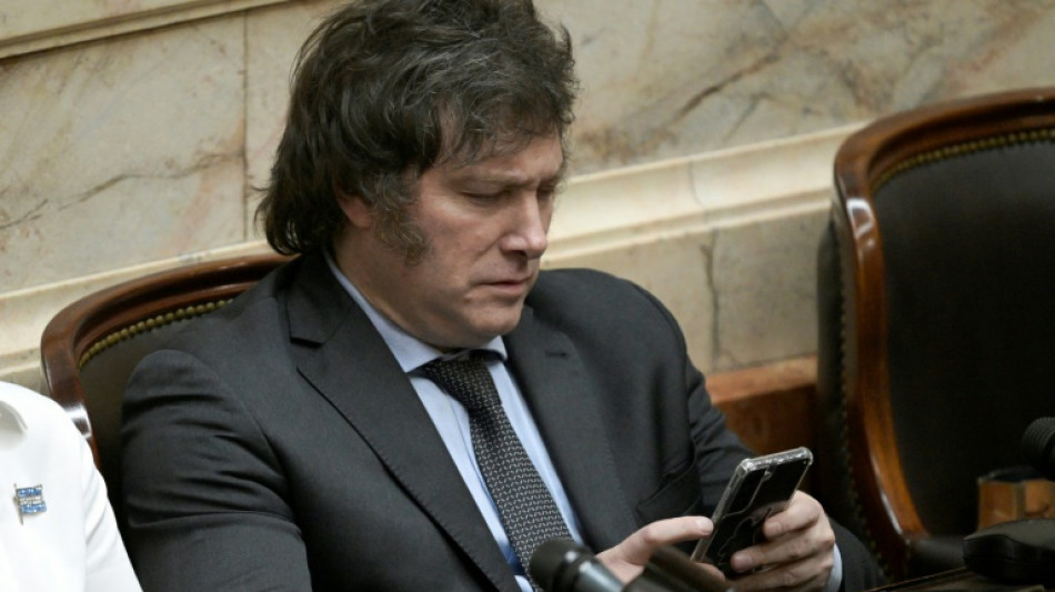 O presidente 'troll' Milei governa a Argentina pelas redes sociais