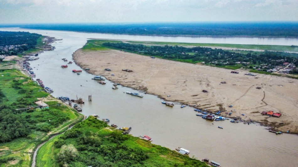 Leticia, a cidade colombiana isolada pela seca do rio Amazonas na fronteira com Peru e Brasil