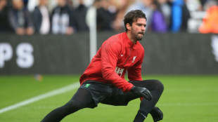 Lesionados, Alisson e Jota estão fora dos próximos jogos do Liverpool