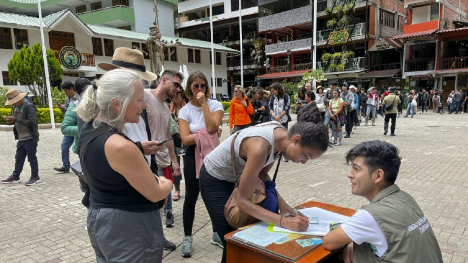 Perú cierra ingreso a Machu Picchu, joya turística, por protestas contra el gobierno