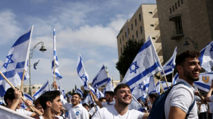 Milhares participam da 'marcha das bandeiras' em Jerusalém em clima de tensão