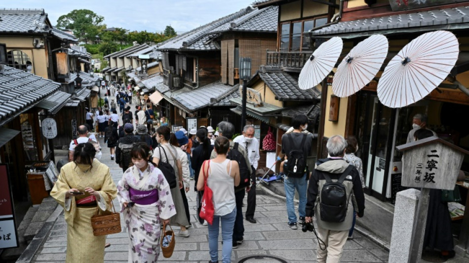 Yen sinks to 150 per dollar, lowest since 1990