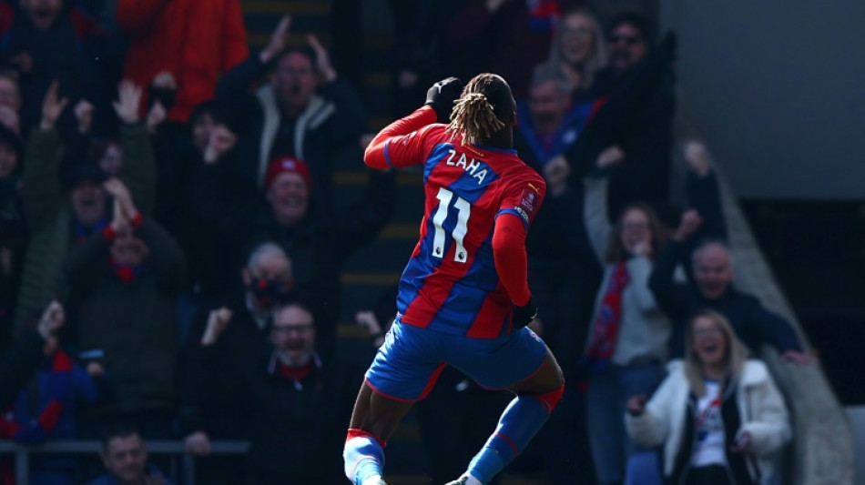 Crystal Palace thrash Everton to reach FA Cup semi-finals