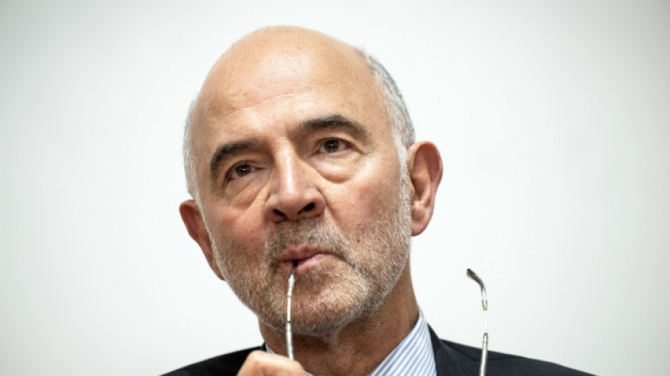 Censure: "Pas le chaos" mais attention à "une perte de crédibilité progressive" de la France, estime Moscovici