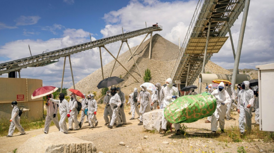 Mobilisation écologiste contre une gravière en Ariège, des dégâts