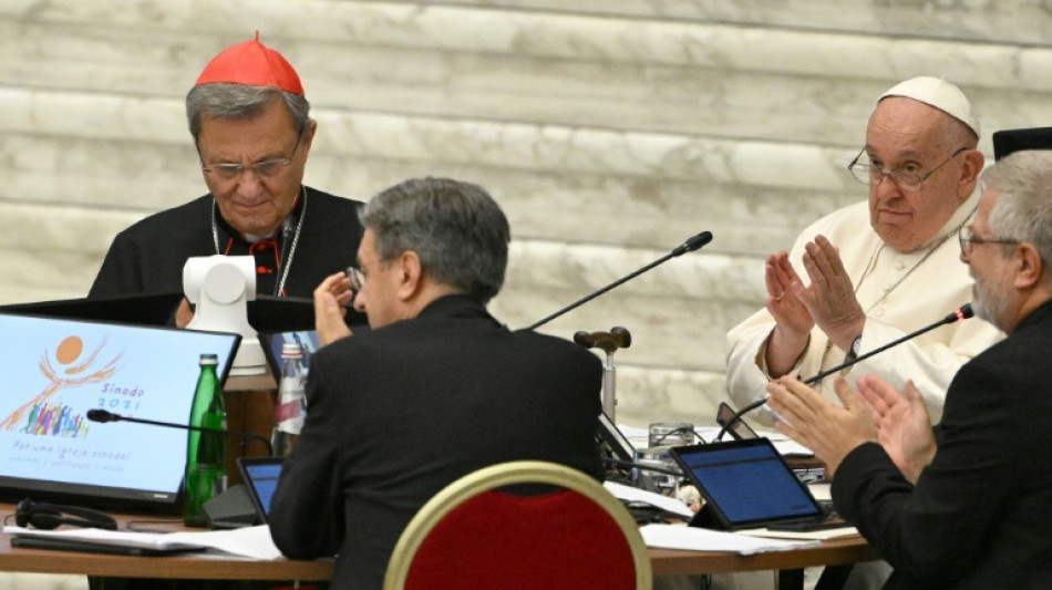 Igreja Católica deixa 'aberta' questão de ordenação de mulheres